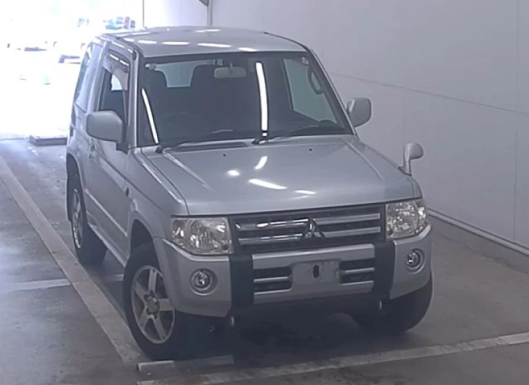 MITSUBISHI PAJERO MINI 2010